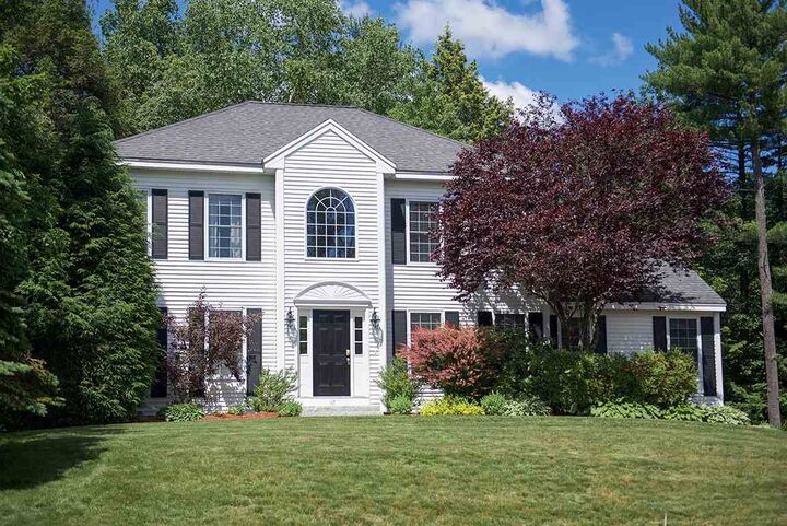 Property Photo:  12 Bayberry Road  NH 03036 