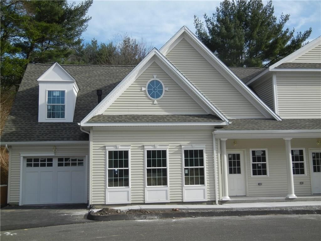 Property Photo:  35 Lucius Court 35  CT 06461 