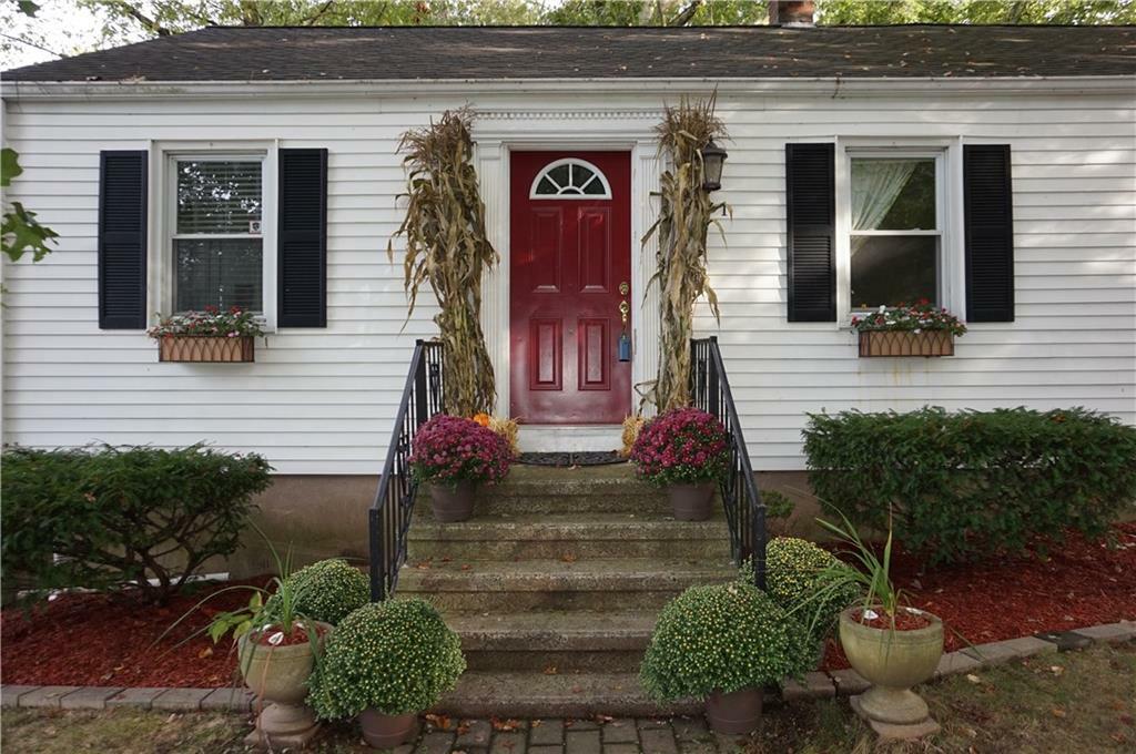 Property Photo:  771 Jones Hill Road  CT 06516 