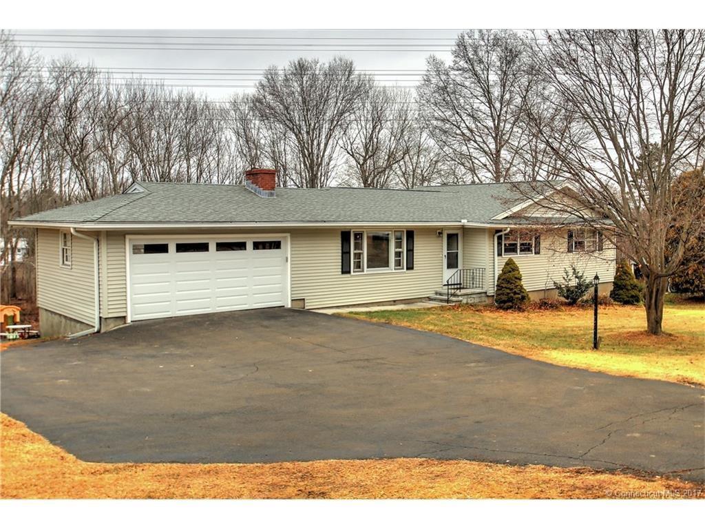Property Photo:  