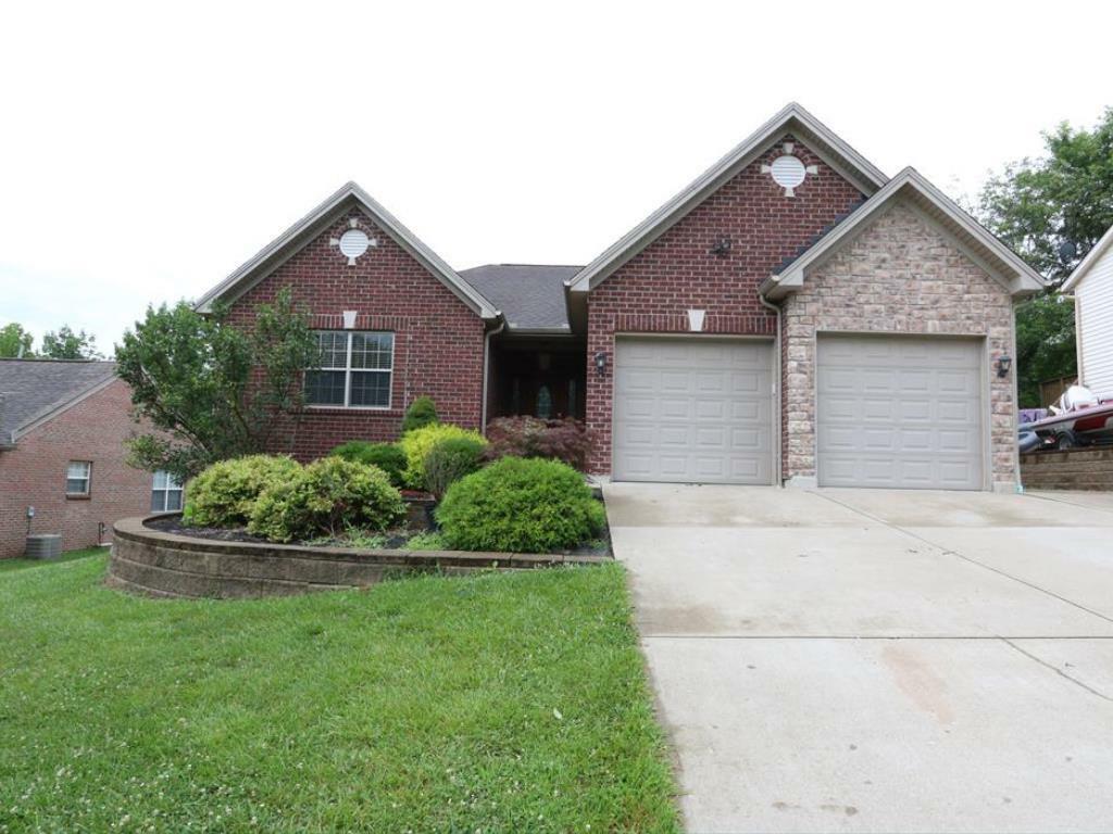 Property Photo: 1041 Hartford Circle IN 47025