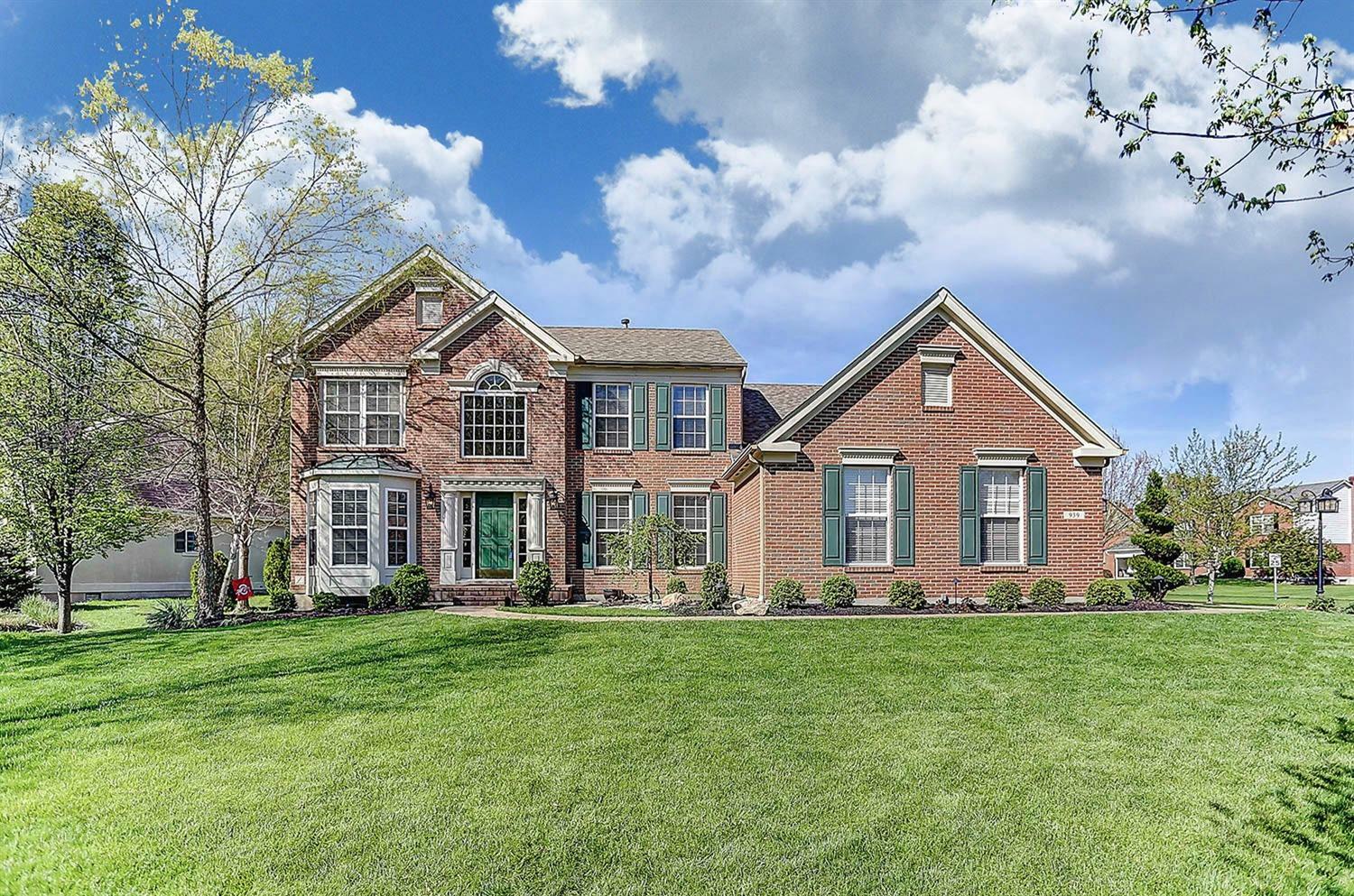Property Photo: 939 Paxton Lake Cove OH 45140