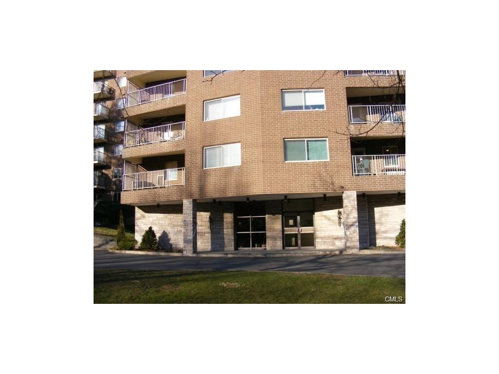 Property Photo:  3900 Park Avenue 2B  CT 06604 