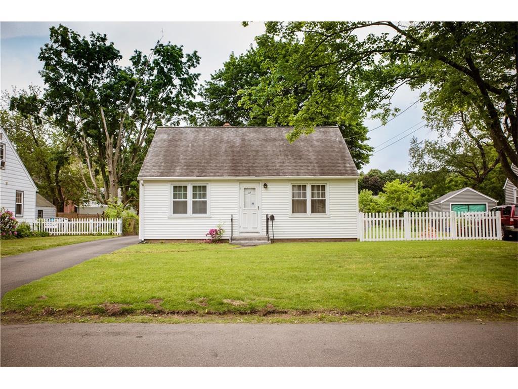 Property Photo:  27 Emily Road  CT 06513 