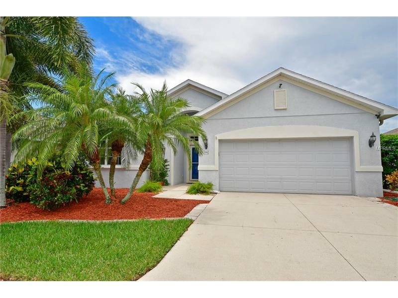 Property Photo: 5502 Lakehurst Court FL 34221