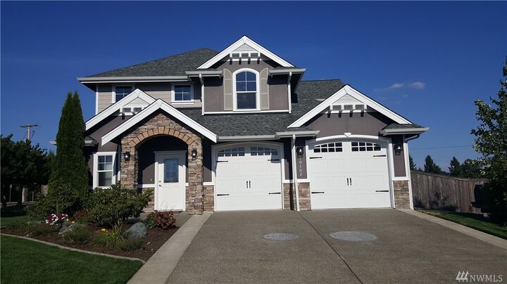 Property Photo:  10102 Terra Glen St SE  WA 98597 