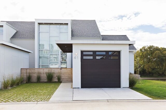 Property Photo:  41 Windward Way  IL 61350 