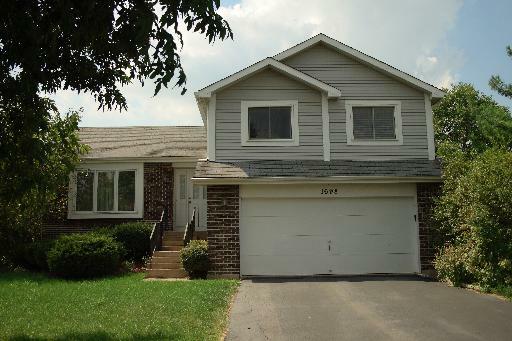 Property Photo: 1698 Lisa Court IL 60563