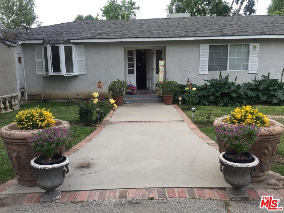 Property Photo:  17958 Parthenia St  CA 91325 