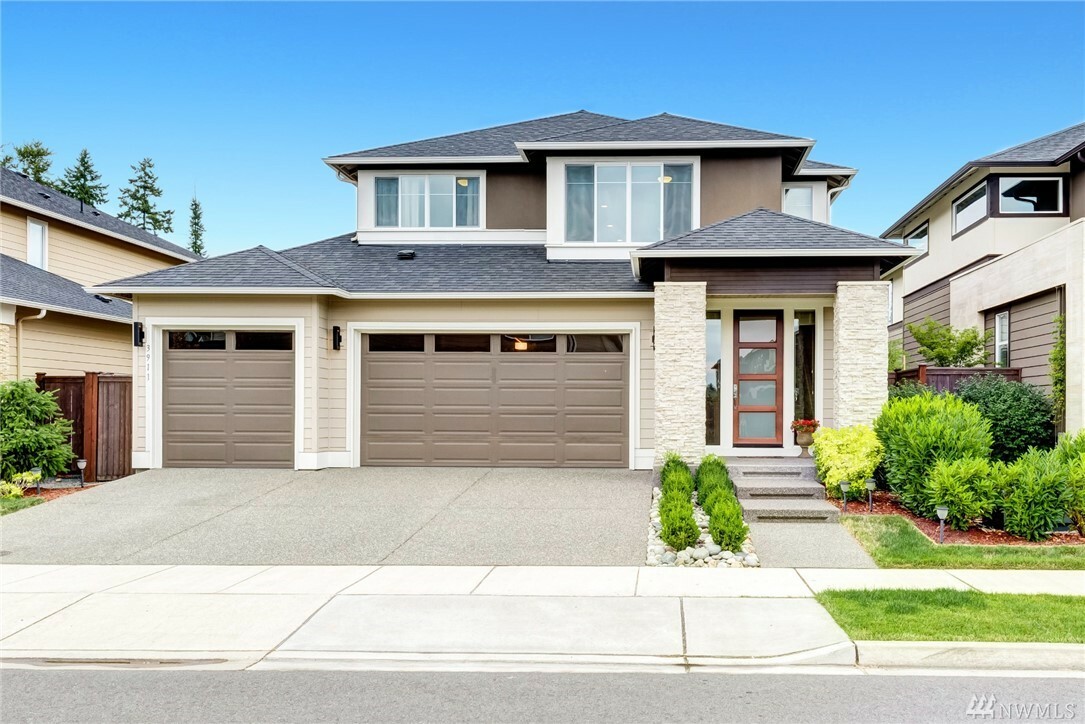 Property Photo: 3911 172nd Place SE WA 98012
