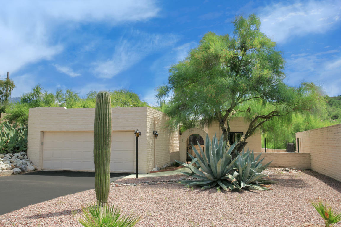 Property Photo:  5830 E Paseo De La Pereza  AZ 85750 