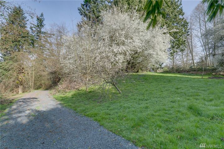 Property Photo: 4921 Fobes Rd WA 98290