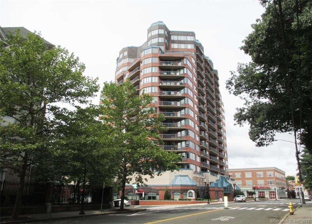Property Photo:  25 Forest Street 7A  CT 06901