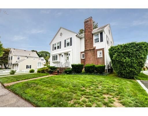 Property Photo:  10 Lawndale Road  MA 02186 