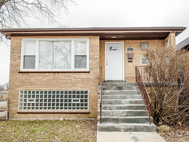 Property Photo:  2227 71st Street  IL 60636 