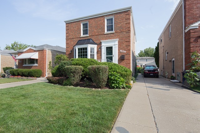 Property Photo: 9026 Forestview Avenue IL 60546