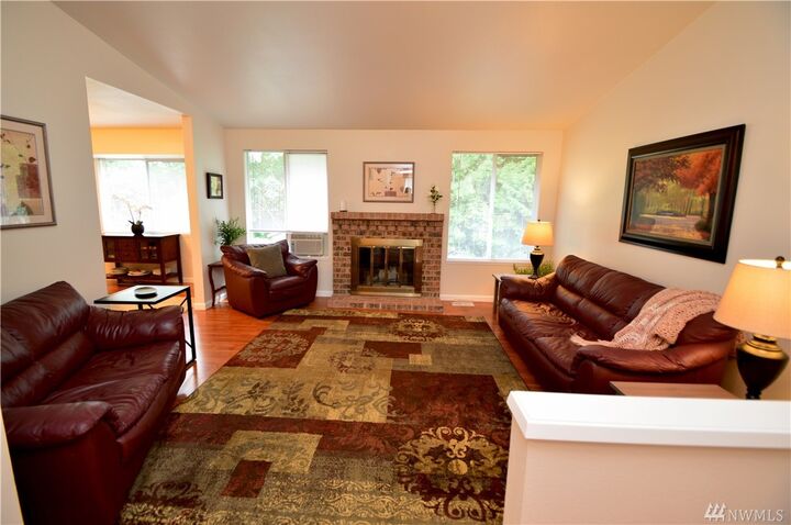 Property Photo: 29704 48th Ave S WA 98001