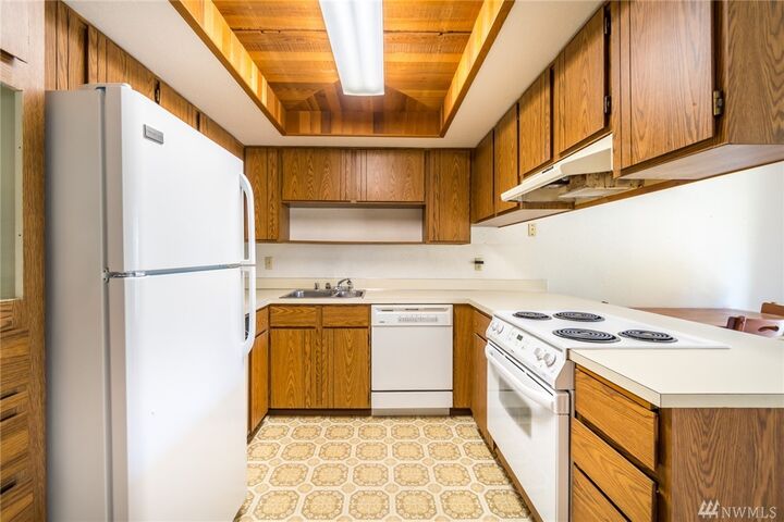 Property Photo: 19215 40th Ave W C2 WA 98036