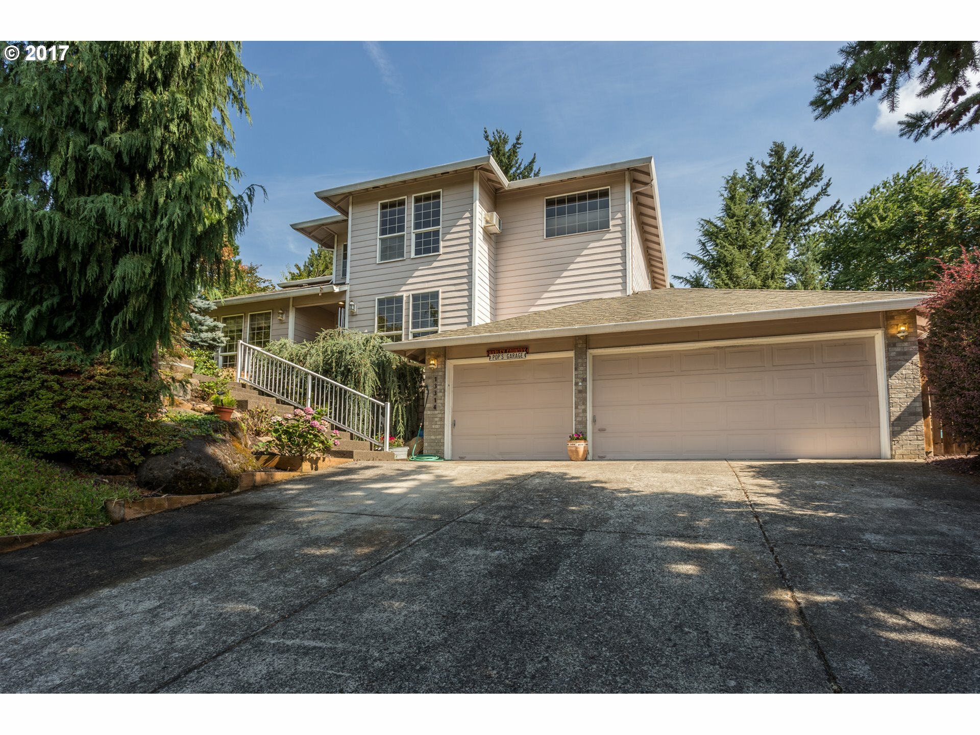 Property Photo:  13314 SE 26th St  WA 98683 