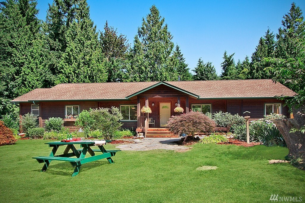 Property Photo: 10312 206th Ave NE WA 98053