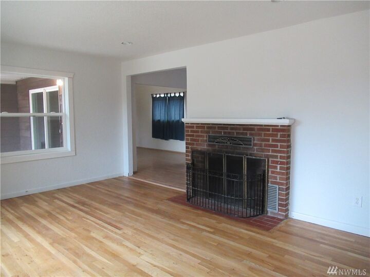 Property Photo:  10016  16th Avenue E  WA 98445 