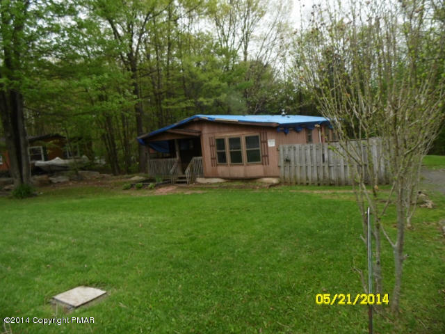 Property Photo:  8609 Kings Way  PA 18058 