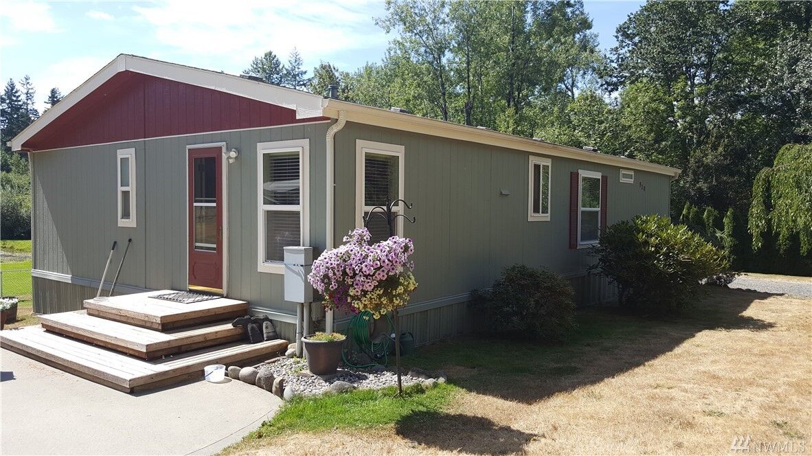 Property Photo:  930 Tipsoo Lp N  WA 98576 