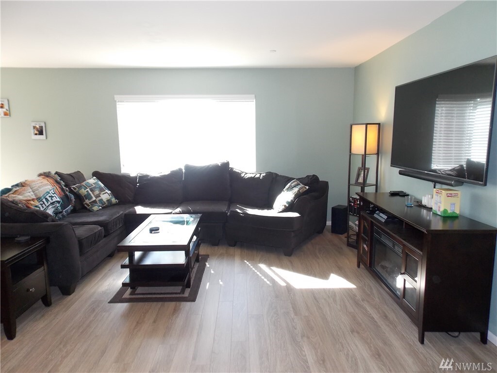 Property Photo: 7533 Brianna Ct SE WA 98513