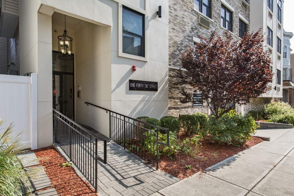 Property Photo:  140 36th St 302  NJ 07087 