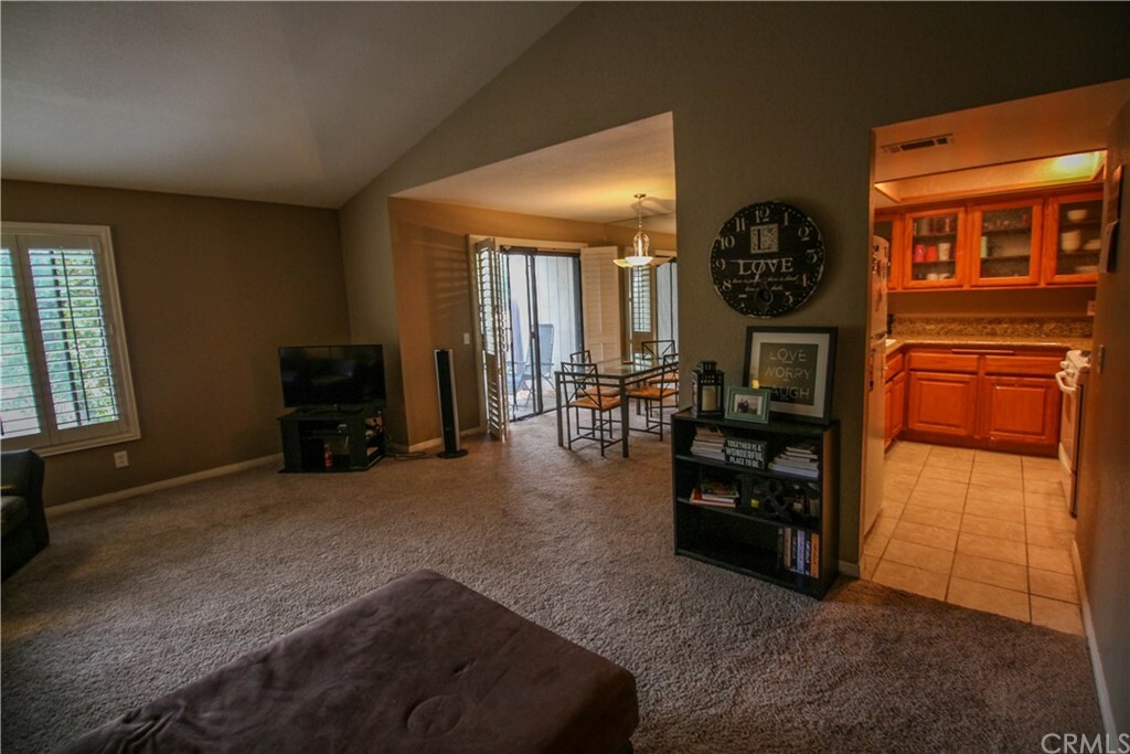 Property Photo:  600 Central Avenue 292  CA 92507 