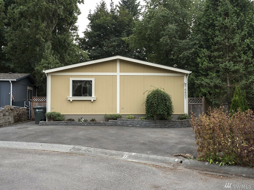 Property Photo:  18807 127th Place NE  WA 98011 