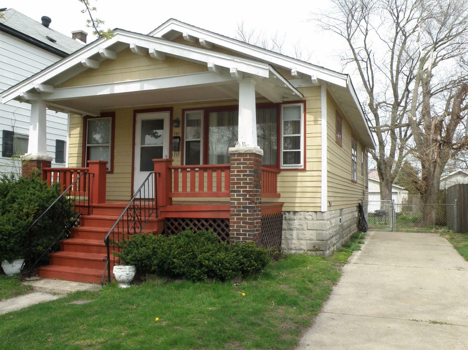 Property Photo: 727 Mulberry Street IN 46324
