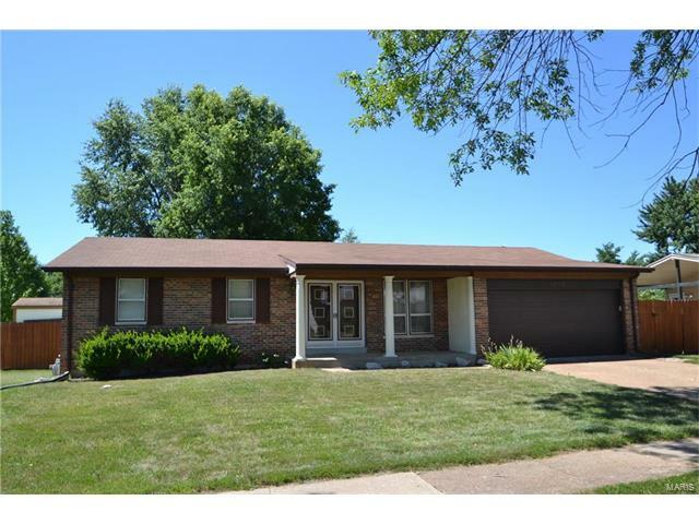 Property Photo: 1052 Deleon Court 63026