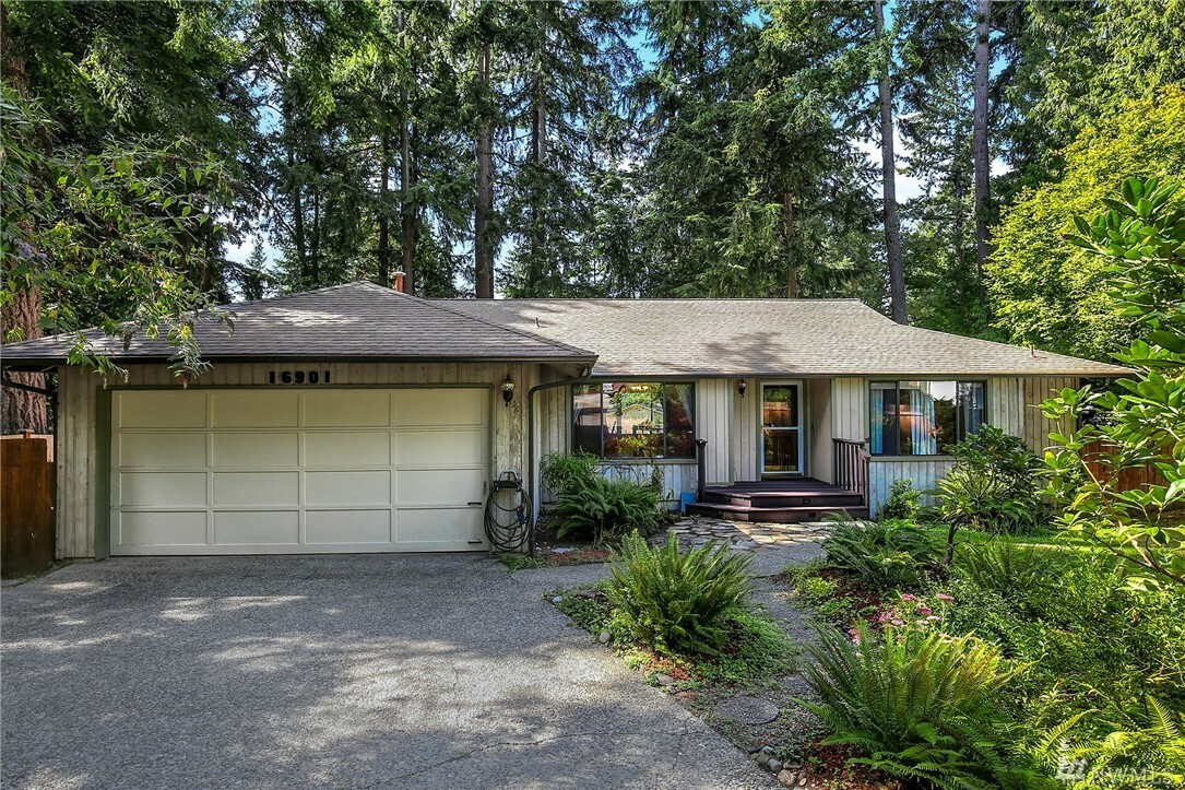 Property Photo:  16901 NE 99th Ct  WA 98052 