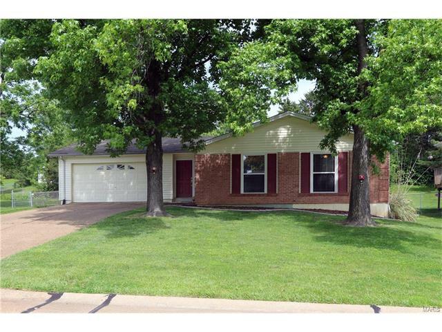 402 Coventry Lane  Ballwin  63021 photo