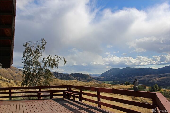 Property Photo:  176  Harrier Hill Road  WA 98862 