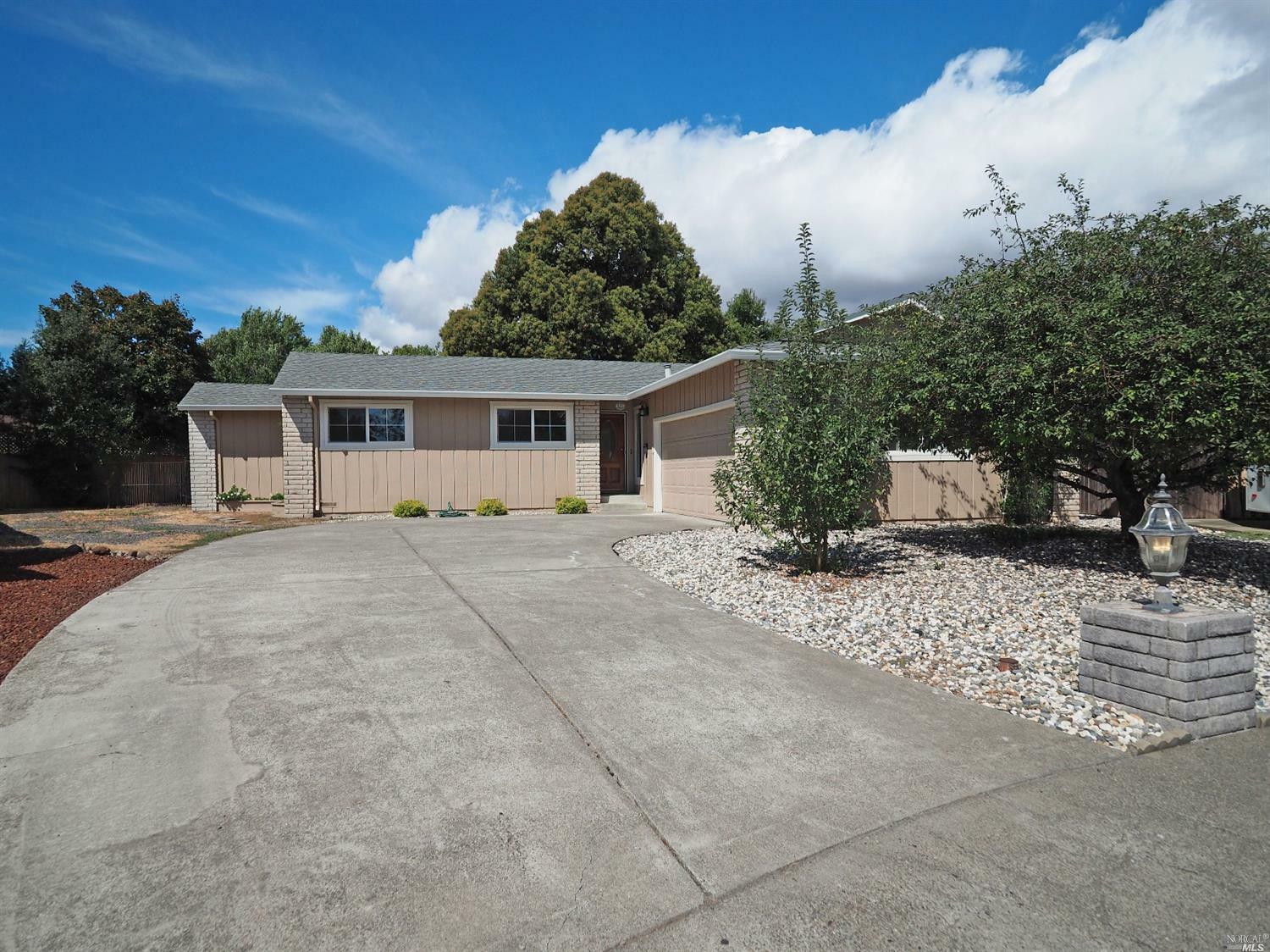 Property Photo:  1729 Ensenada Court  CA 95401 