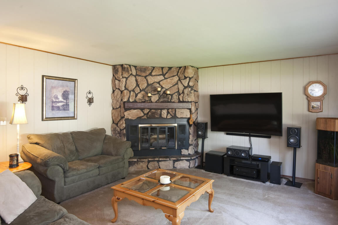 Property Photo: 346 N Summit Dr WI 53021-9313