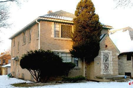 Property Photo: 4644 W Keefe Ave 4646 WI 53216