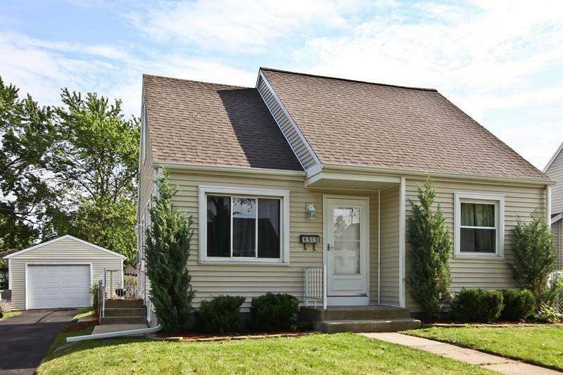 Property Photo: 4513 W Sumac Pl WI 53219