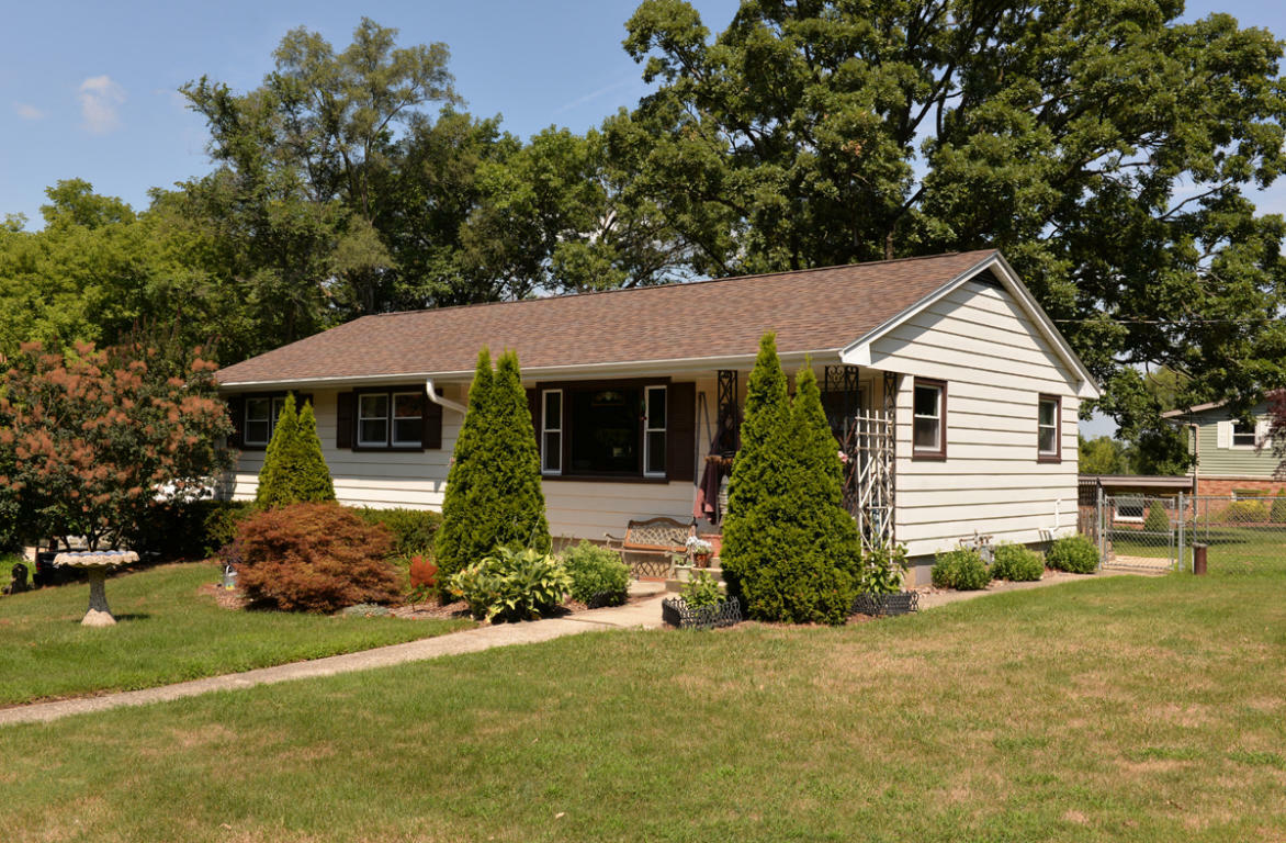 Property Photo:  34130 Euclid Dr  WI 53105 