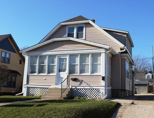 Property Photo: 152 Wilson Ave 152A WI 53090-2569