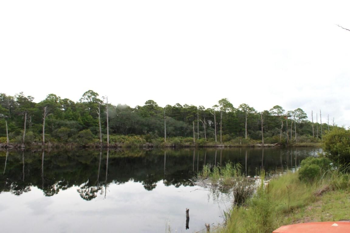 Property Photo: 127 Blue Lake Road FL 32459