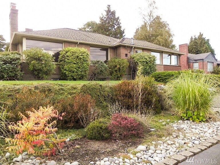 Property Photo:  1104 NW 103rd St  WA 98177 