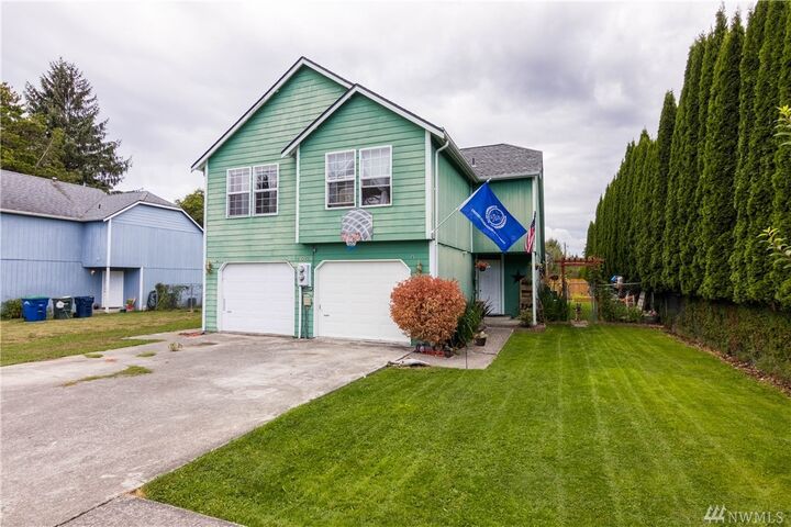 Property Photo: 1002 Sterling Street A&B WA 98284