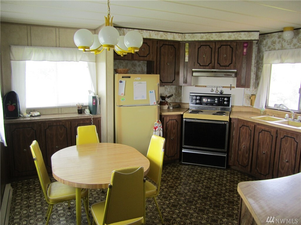 Property Photo: 7107 Road P SE WA 98857