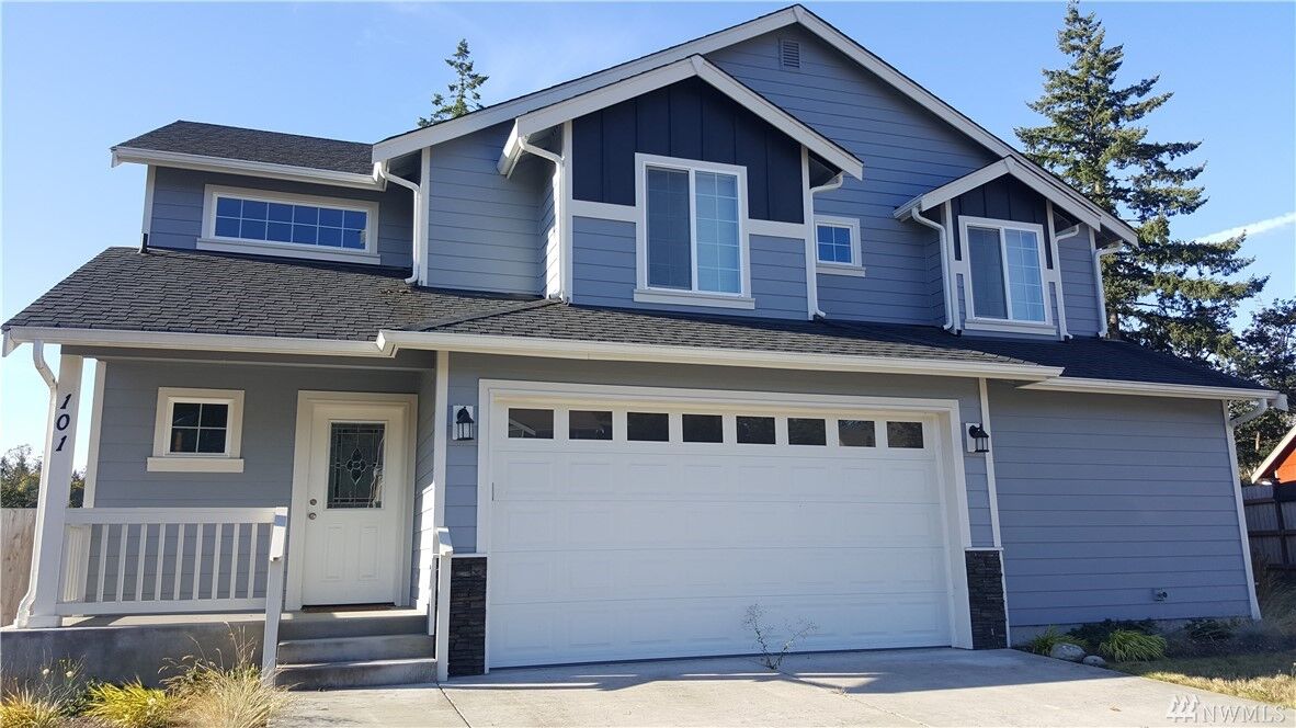 Property Photo:  101 Crimson Ct SE  WA 98576 