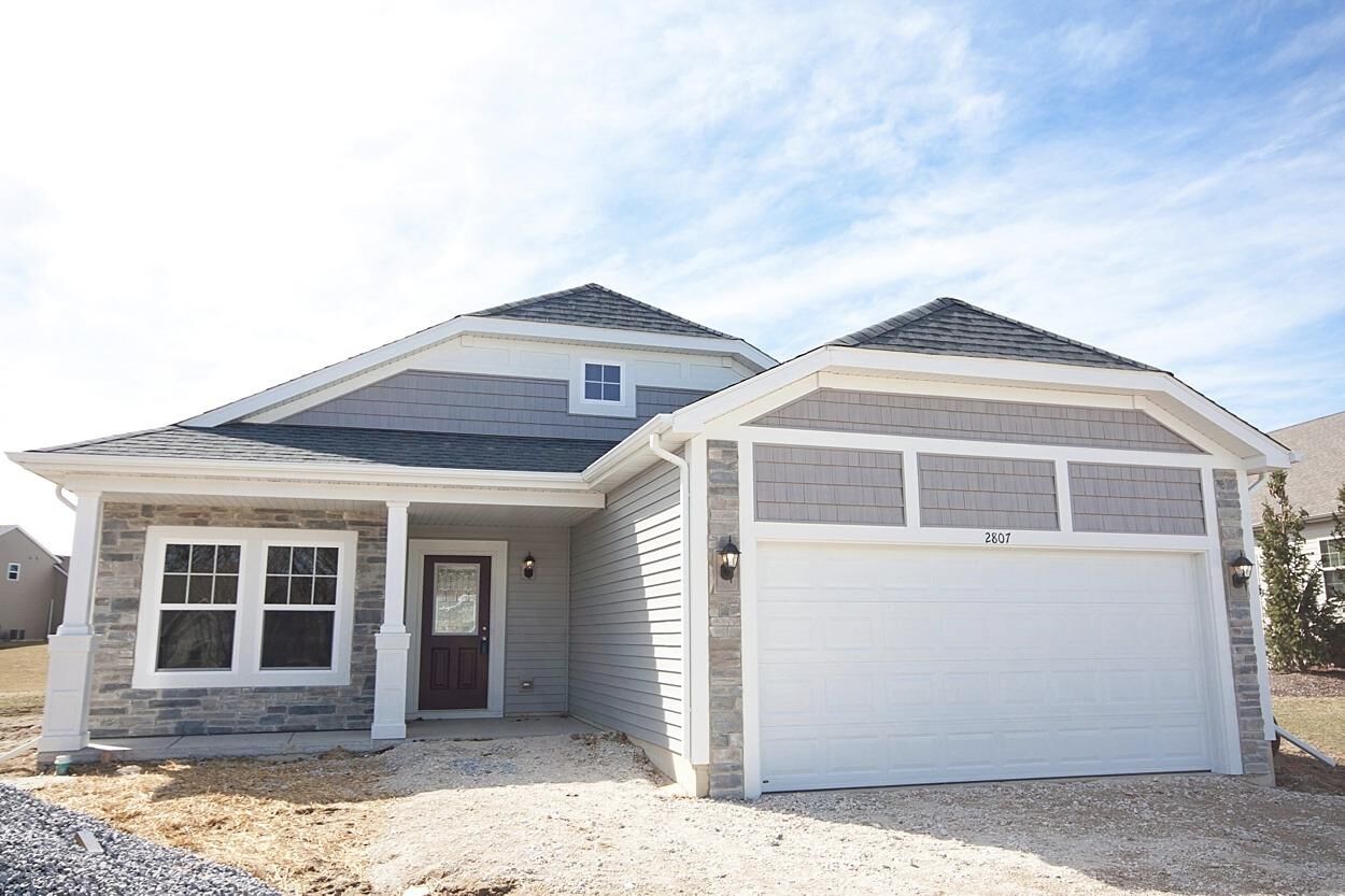 Property Photo:  2807 Beauty Creek Run  IN 46385 