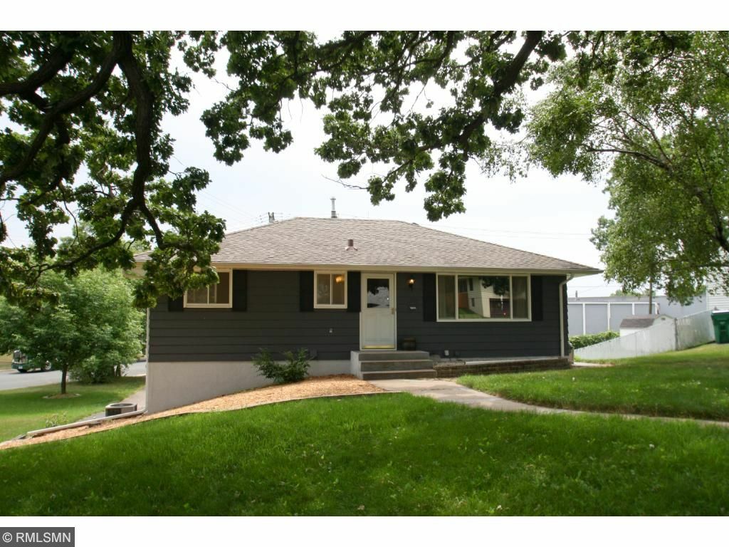 Property Photo: 6505 Eliot View Road MN 55426