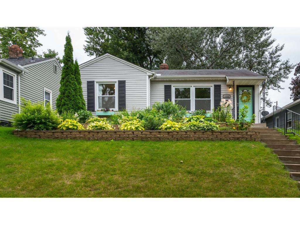 Property Photo:  1930 Sheridan Avenue  MN 55116 